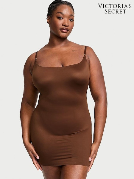 Victoria's Secret Ganache Brown Mini Feathersoft Essentials Maxi Slip (N24999) | £45