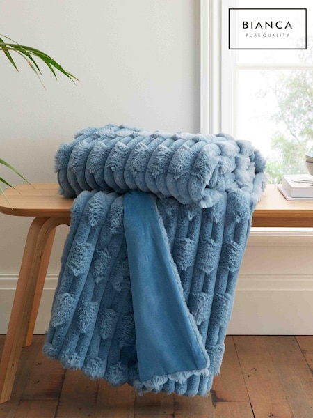 Blue Soft and Cosy Carved Faux Fur 100% Cotton Throw (N26357) | £45