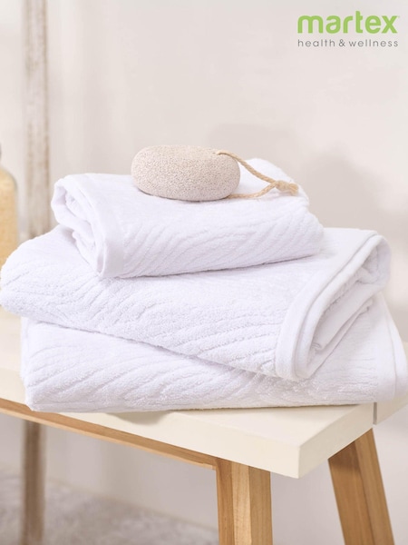 Martex White Pure 100% Cotton 650 GSM Towel (N37760) | £20 - £30