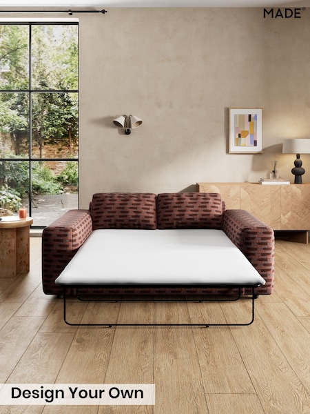 Balcony Woven Geo/Burgundy Red - Alec By Made
