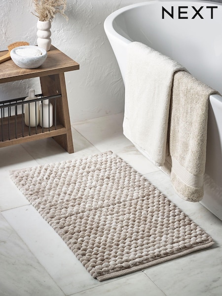 Natural Giant Bath Bobble Mat (N41052) | £16