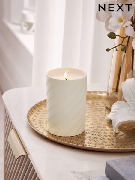 White Pink Pepper & Pomegranate Scented Candle (N43669) | £14