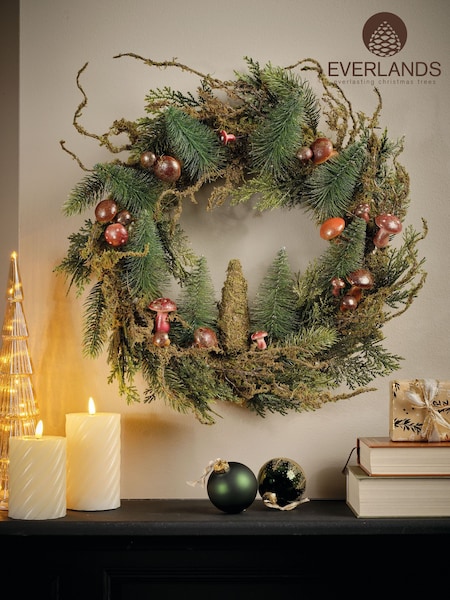 Everlands Indoor Christmas Mushroom Wreath With Glitter (N73863) | £26