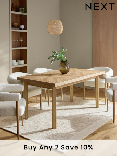 Light Natural Hayford Oak Effect Extending 6 to 8 Seater Dining Table (Q74823) | £599