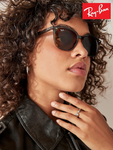Ray-Ban Square Frame Sunglasses (T0U582) | £144
