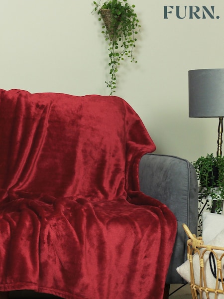 furn. Red Harlow Throw (T16987) | £19