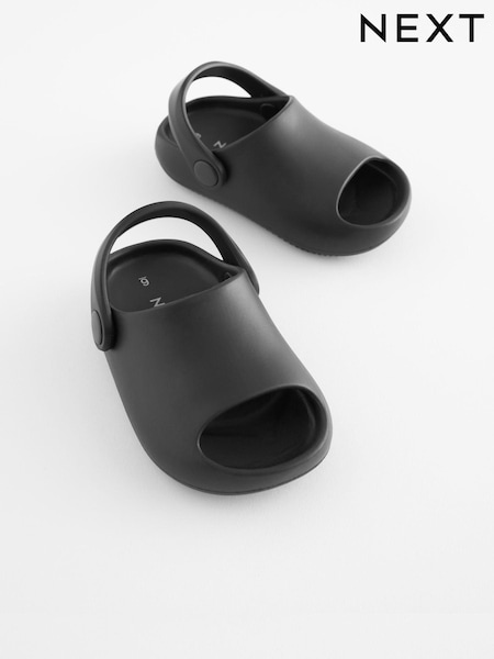 Black Sliders with Backstrap (U51037) | £8 - £10