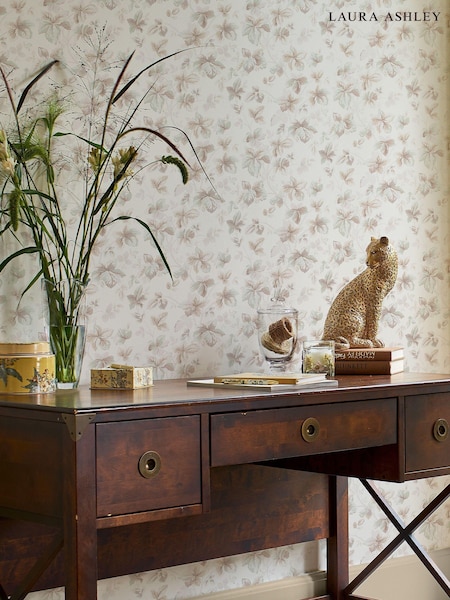 Laura Ashley Natural Autumn Leaves A4 Wallpaper Sample (U66218) | £1