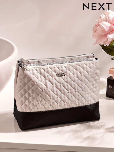 Foldable Makeup Bag (U67875) | £15