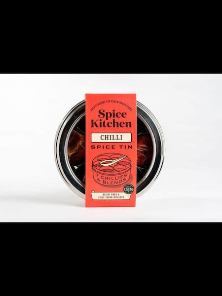 Spice Kitchen Chilli Spice Tin (URP246) | £33