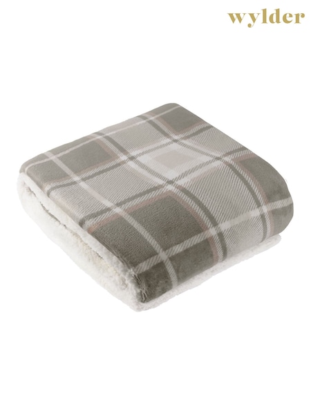 Wylder Green or Natural Braemar Sherpa Tartan Fleece Throw (V01956) | £28