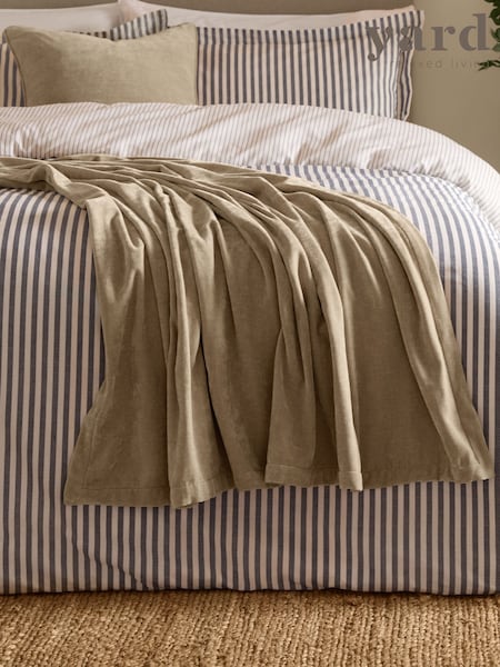 Yard Linen Heavy Chenille Velvet Throw (V01958) | £38 - £48