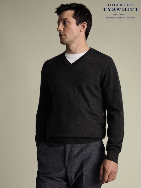 Charles Tyrwhitt Black Pure Merino V-Neck Jumper (V13612) | £80