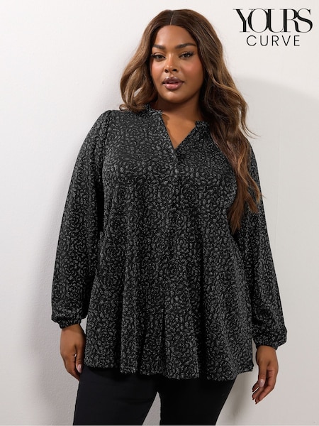 Yours Curve Black Pleated Front Jacquard Top (V14754) | £32