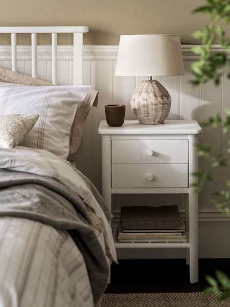 Cotswold Company Berkeley Oak Bedside Table (V18454) | £235