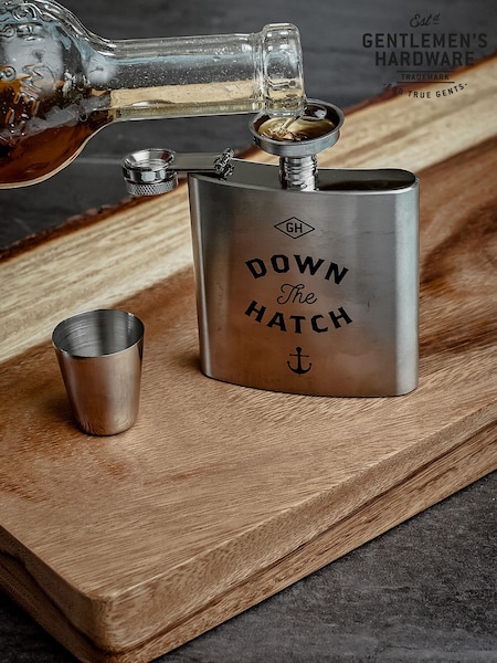 Gentleman’s Hardware Black Hip Flask Set (V22130) | £18