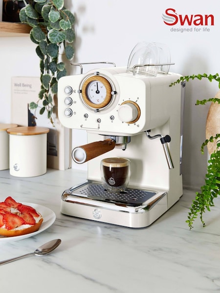 Swan White Nordic Espresso Coffee Machine (V28478) | £120