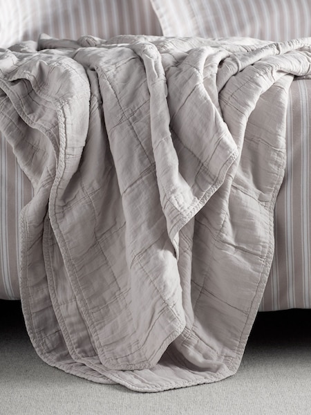 Secret Linen Store Pebble Grey Finn Quilted Throw (V31871) | £129