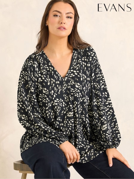 Evans Black Balloon Sleeve Pleated Swing Top (V44667) | £32