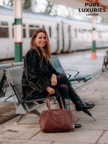 Pure Luxuries London 'Airgo' Women's Leather Cabin Bag (V52050) | £59