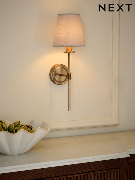 Carolina Wall Light