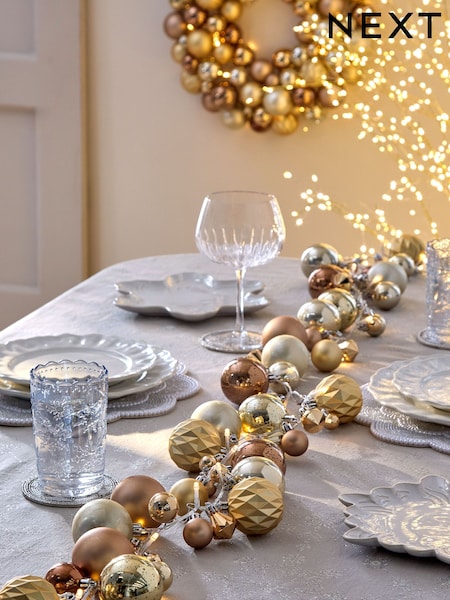 Light Up Christmas Bauble Garland