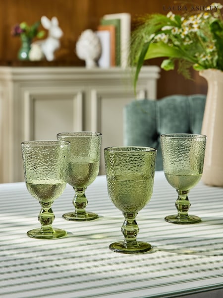 Set Of 4 Wine Glasses