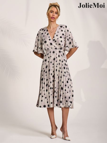 Jolie Moi White Half Sleeve Pleated Midi Dress (V69001) | £60