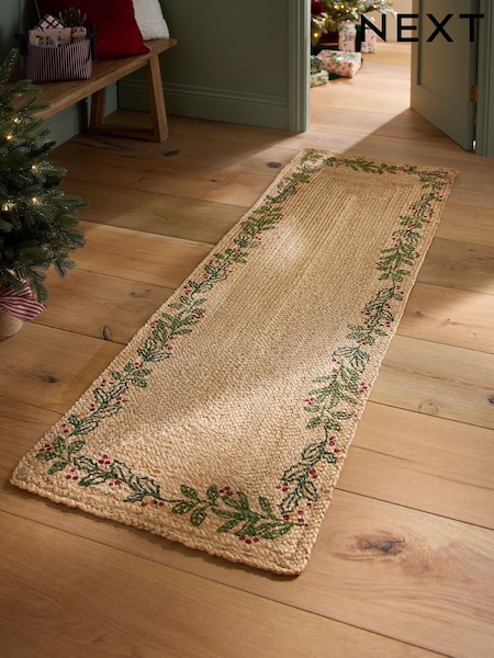 Festive Wreath Jute Runner