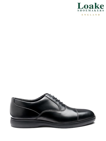 Black - Regular Loake Waxy Leather Padded Collar Chukka Boots