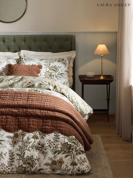 Laura Ashley Marlbrook 200 Thread Count Sateen Duvet Cover And Pillowcase Set