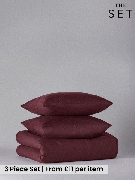 The Set 3 Piece Quilted Bedspread And Cushion Covers
