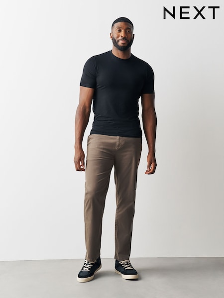 Black - Regular Muscle Fit Essential Cotton T-shirt