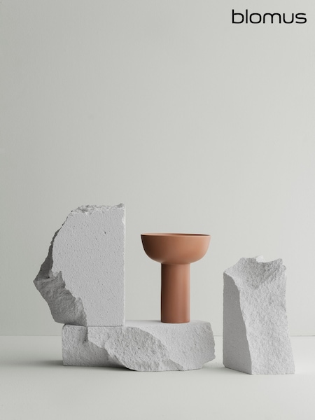 blomus Terracotta Low MIYABI Tall Vase (W12131) | £41