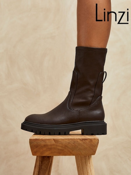 Linzi Brown Peggy Pull On Mid Chelsea Boot (W13933) | £50