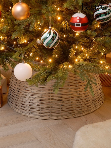 Festive 40cm x 57cm Wash Willow Tree Skirt Christmas Decoration (W14211) | £30