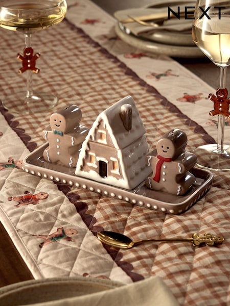 Christmas Gingerbread Centrepiece With Salt And Pepper Shakers And Condiment Pot