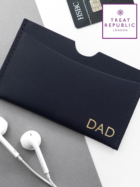 Treat Republic Personalised Luxury Leather Passport Cover (W16366) | £25