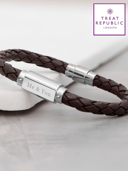 Treat Republic Personalised Luxury Mens Leather Bracelet (W16379) | £40