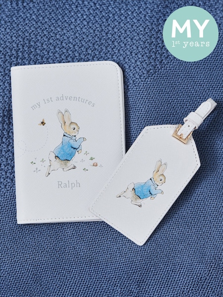 Personalised Peter Rabbit™ White Passport Holder & Luggage Tag (W17386) | £24