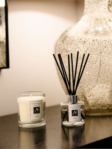 Aroma Naturals Clear Minimalist Luxe Feroce Candle & Diffuser Giftset (W19016) | £19