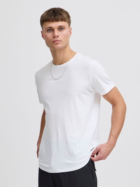 !Solid White Classic Regular Fit T-Shirt (W21331) | £17