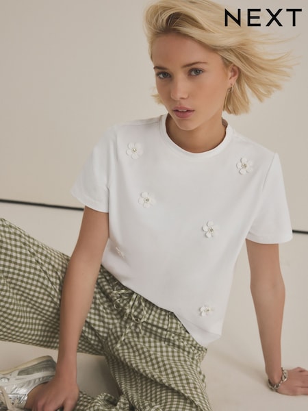 White Short Sleeve Floral Print Embellished T-Shirt (W27248) | £28