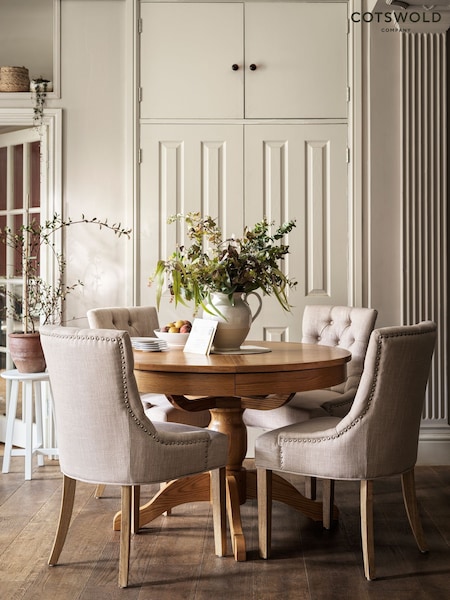 Cotswold Company Rustic Oak Oakland Round Extending Dining Table (W27743) | £794