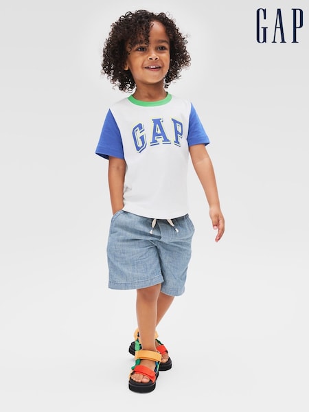 Gap White Logo Short Sleeve T-Shirt (6mths-5yrs) (W27841) | £10