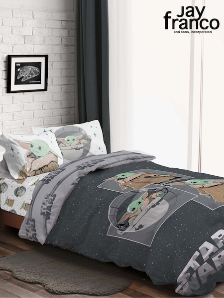 Jay Franco Grey Star Wars Mandalorian Curious Child 100% Cotton 3 Duvet Set (W29035) | £42