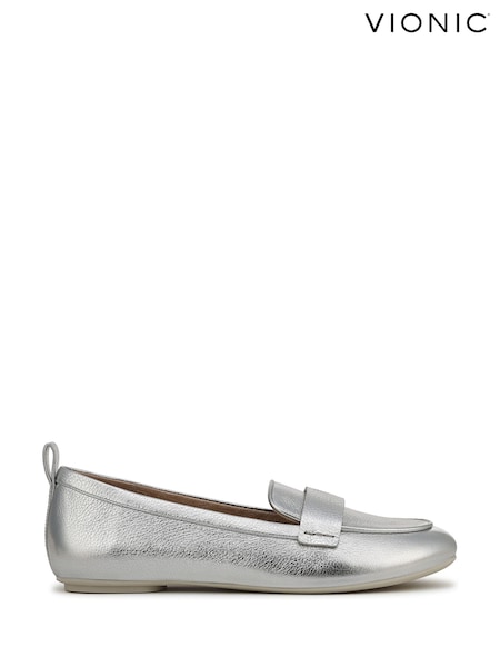 Vionic Regular Fit Tessa Black Loafers (W29626) | £135