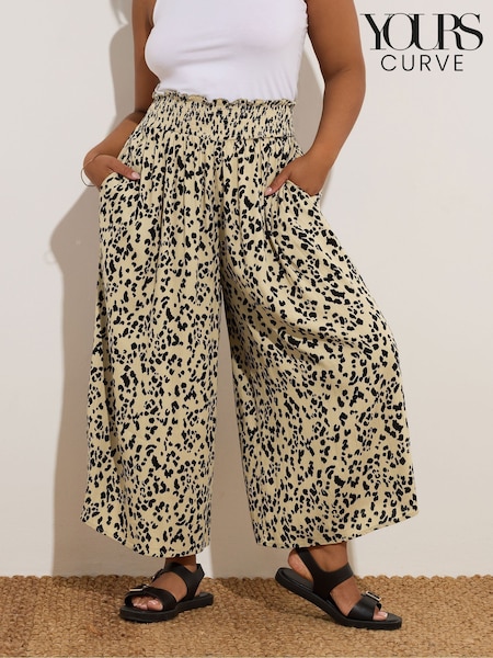 Yours Curve Natural Shirred Asymetric Hem Cropped Trousers (W33627) | £31