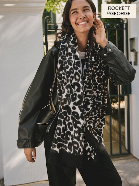 Rockett St George Animal Mid Weight Scarf (W34210) | £18