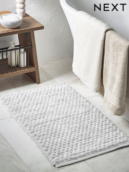 White Giant Bobble Bath Mat (W35575) | £16